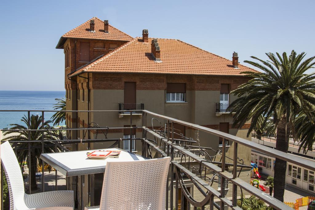 Hotel Mimosa 3*
